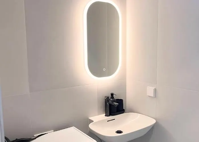 Raeaema 7d-2 Suure Roduga Kahetoaline Kuelaliskorter Joe Aeaeres Апартаменти